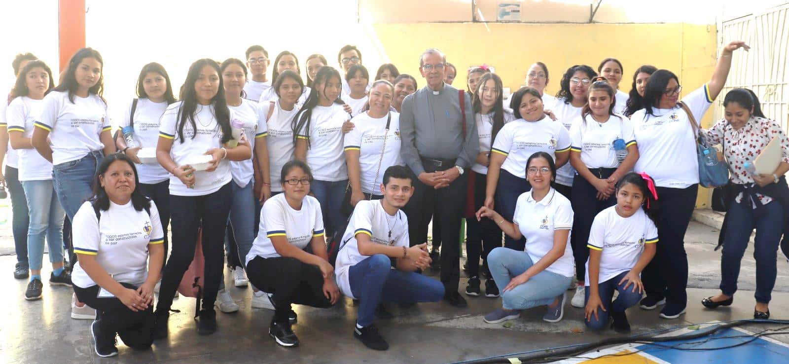 01 Cardinal Gregorio Rosa Chávez With COAR Children's Village Residents Cardinal Gregorio Rosa Chávez With COAR Children's Village Residents