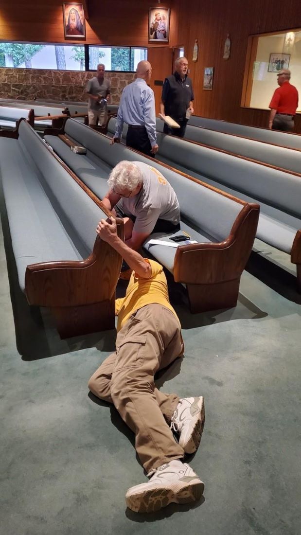 Install Team 4 Leaders Council Brothers Willie Trent And Doyle Cheatham (under Pew)