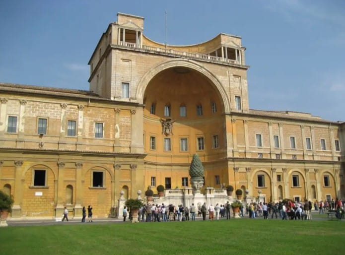 Bramante Courtyard Before Restoration