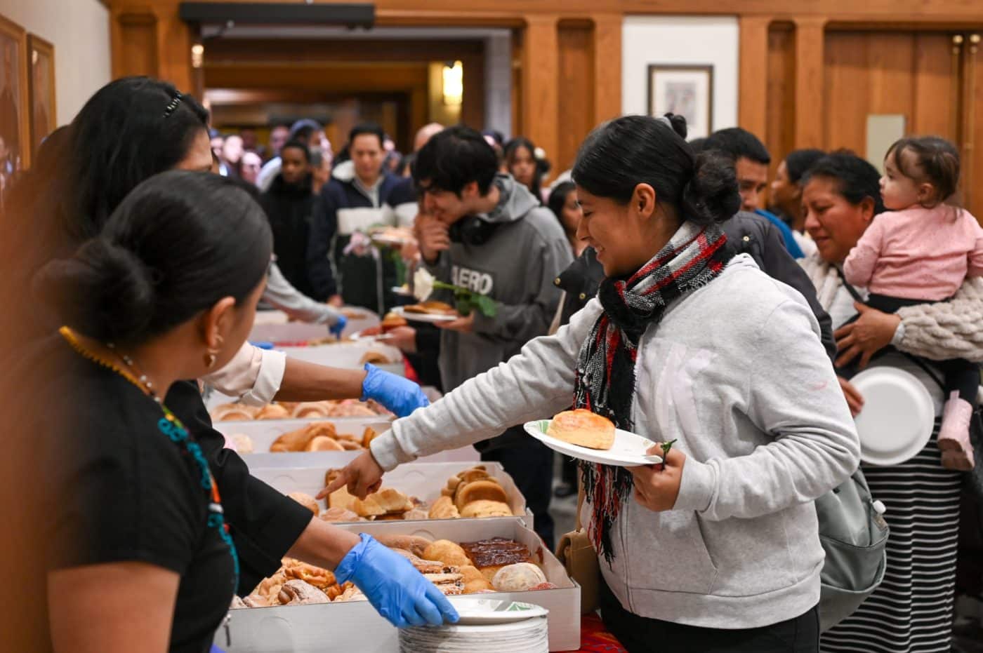 People serve others food